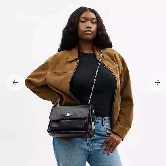 COACH Outlet Elodie Crossbody Bag - Picture 15 of 16